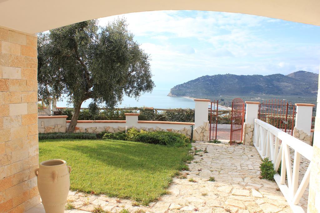 Holiday Lodge Al Porto Mattinata Room photo